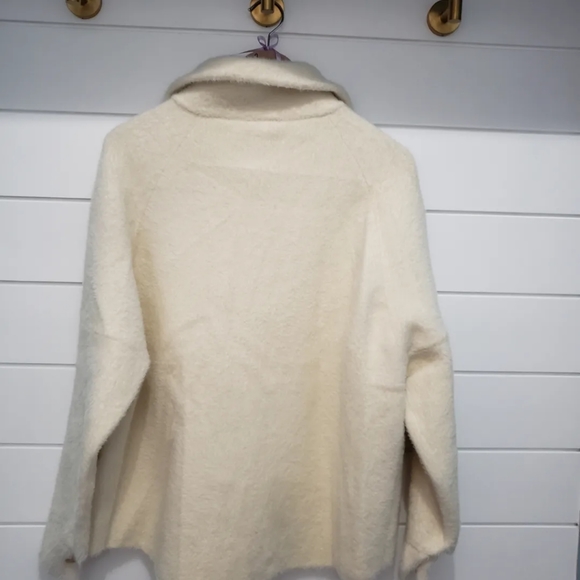 Bucket list faux fur collard jacket - Picture 4 of 4